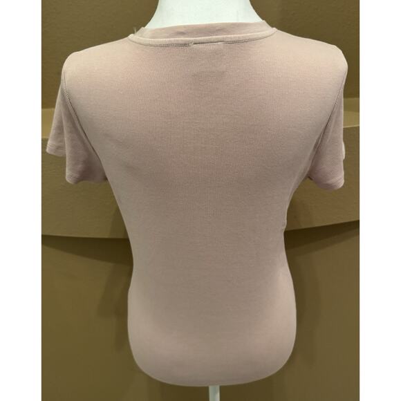 TNA Aritzia Light Pink Ribbed Crewneck Short Sleeve Shirt Size L - Picture 3 of 8